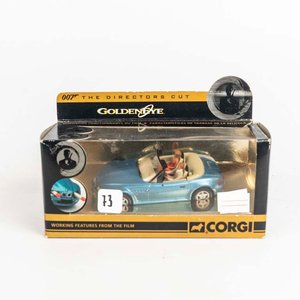 Lote siguiente: Auto BMW Z3 de la película de James Bond Goldeneye escala 1/36 colección Corgi en su caja original.