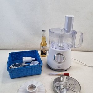 L 284 - 1 Juego - Practica procesadora de alimentos marca Kassel 'Pica Tutto' con accesorios (Funciona) - imagen 2
