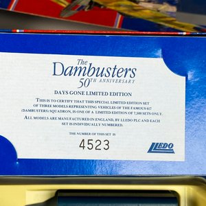 Caja con tres autitos coleccion - imagen 7