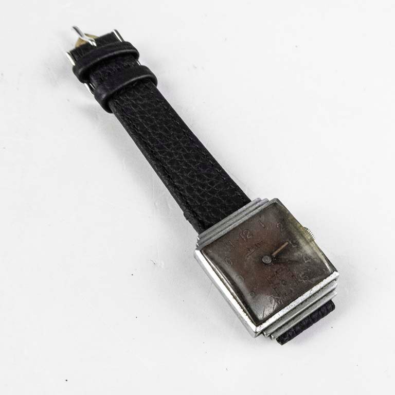 Reloj Brano de Cuero con Cara de Plata y Cinturón Metálico - imagen 2