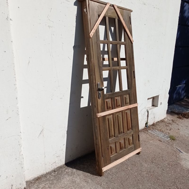 Puerta exterior en madera maciza con marco - imagen 4