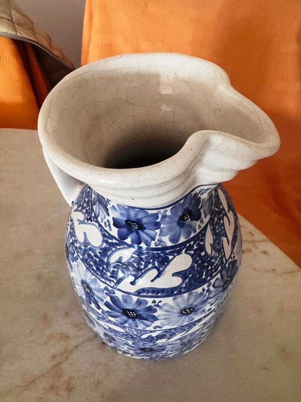 JARRA CERAMICA ESTILO PORTUGUES - BLANCA CON MOTIVO DE FLORES AZULES - imagen 3