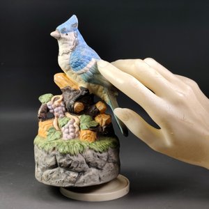 Figura Musical de Ave en Porcelana Biscuit con Movimiento - imagen 3