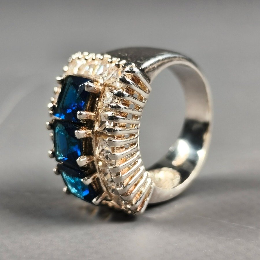 Item 16298 - Image 5