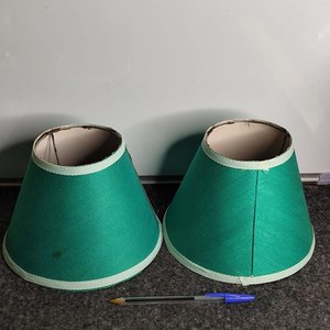 Dos Juegos de Pantallas para Lámparas: Verdes y Estampadas - imagen 2