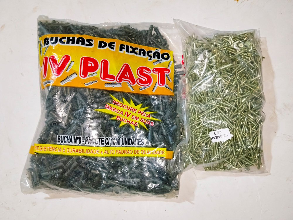 1000 Tornillos y 1000 Tacos de Fijación IV Plast 6mm