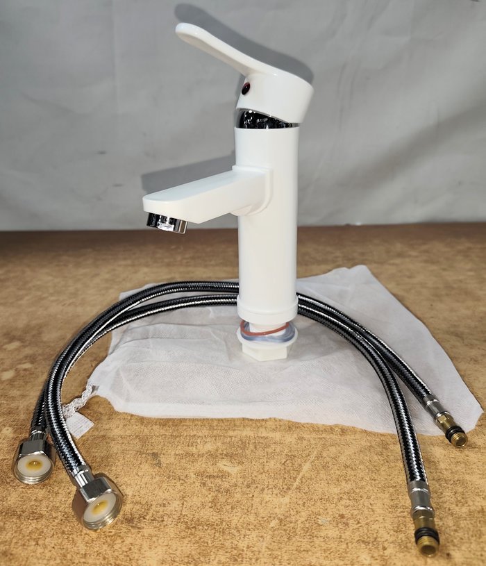 Monocomando para pileta de baño en PVC, ideal para zonas con agua dura - imagen 3