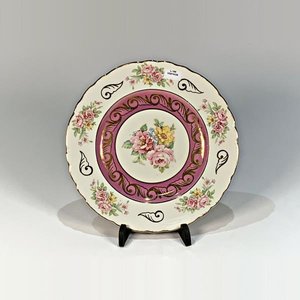 Lote siguiente: Plato Llano Decorativo de Loza Inglesa Royal Staffordshire, Guarda Rosada y Dorada con Flores