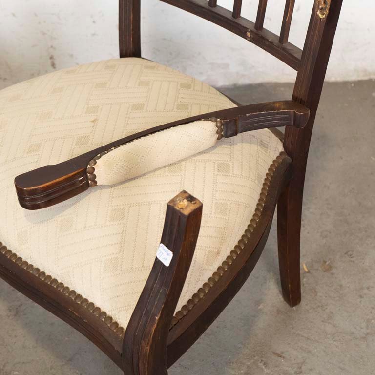 Item 2101995 - Image 1