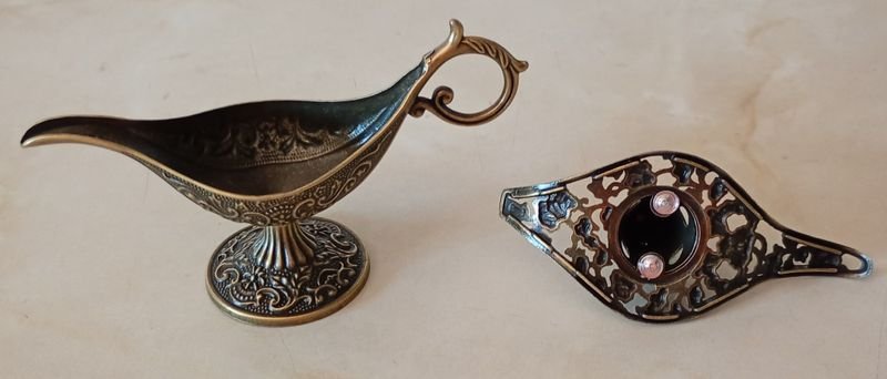 Quemador en miniatura de metal bronceado, forma de lámpara de Aladino - imagen 2