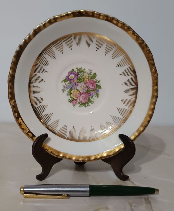 Lote anterior: Platillo de Porcelana ATLAS decorado con Oro 22K