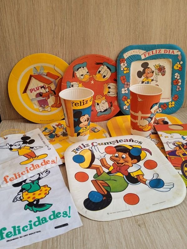 Colección de Artículos Walt Disney de la Década del 60 - imagen 1