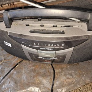 Lote anterior: Radio Portátil Sonivox Stereo con Cassette y Grabador