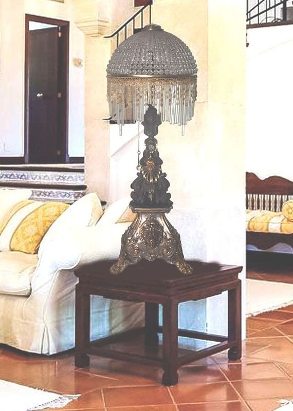 Lámpara Estilo Imperio Fines de 1800 con Cabeza y Patas de León - imagen 1