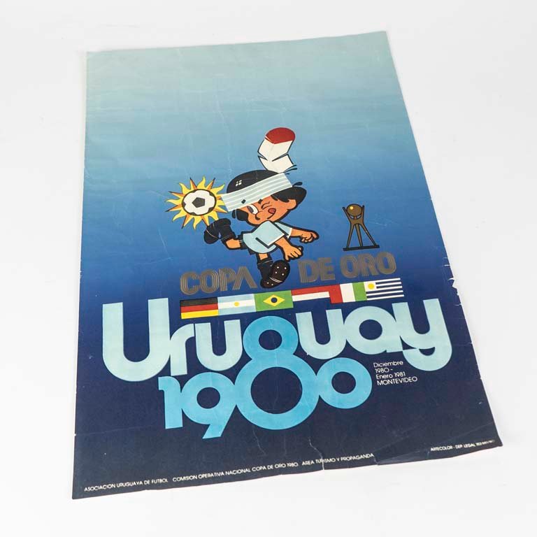 Lote siguiente: Afiche de papel Copa de Oro Uruguay 1980 - Medidas: 45x30cm
