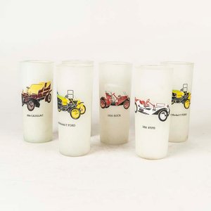 Lote anterior: Set de 6 Vasos de Vidrio Esmerilado con Escenas de Autos Antiguos