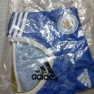 Remera Deportiva Adidas Leicester City Talle M Nueva - imagen 4