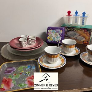 Juego de Tazas de Café con Platos y Bandeja Decorativa - imagen 2