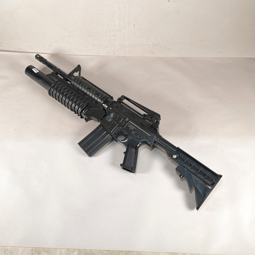 Réplica de Arma de Chumbos Estilo M4A1 con Lanzagranadas