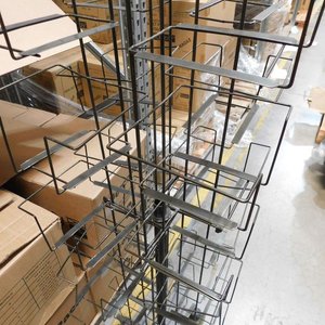 Exhibidor metálico para comercio - imagen 4