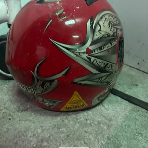 Triciclo Infantil y Casco de Protección - imagen 3