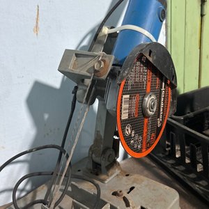 Lote siguiente: Cortadora de Metal Eléctrica con Disco