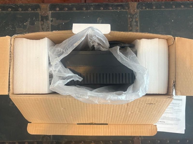UPS Interactiva APC Easy BV1000 - Equipo de respaldo para computadoras - imagen 2