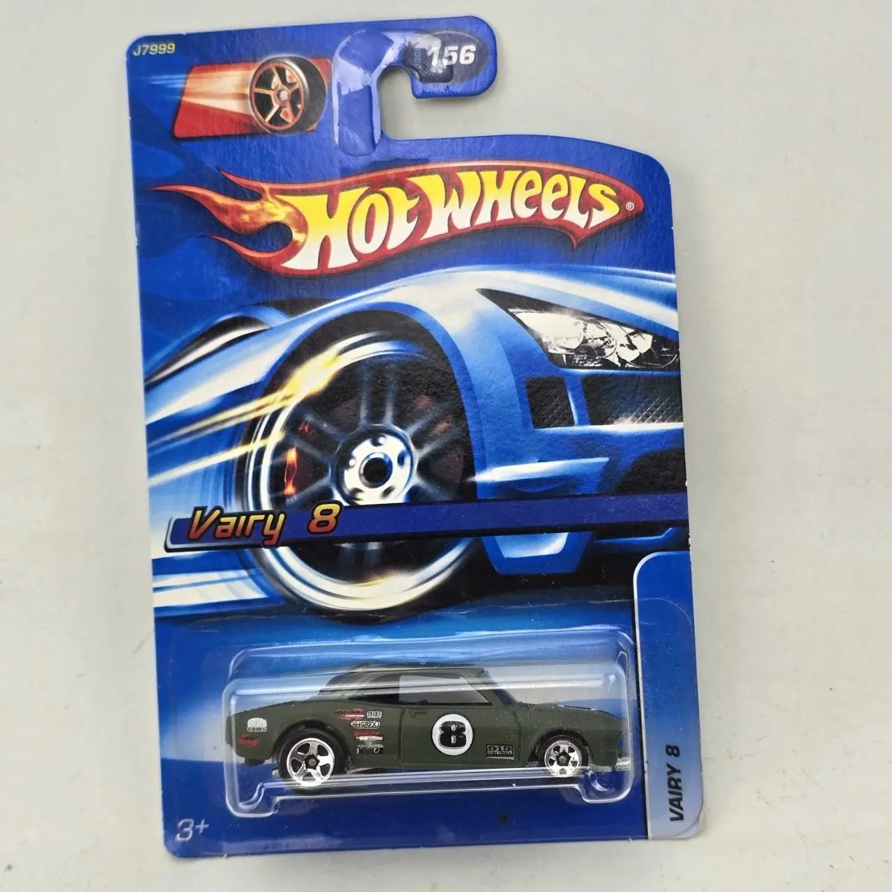 Hot Wheels Vairy 8 Verde Oscuro Escala 1:64