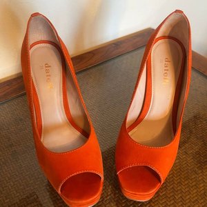Zapatos de Gamuza Naranja Datelli Talle 37 Taco Plataforma - imagen 4