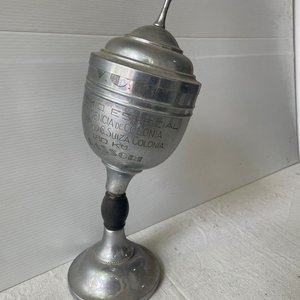Lote siguiente: Trofeo "Premio Especial Intendencia de Colonia" L. Dassori
