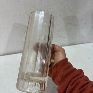Jarra de Cerveza Antigua de Vidrio con Diseño Acanalado - imagen 2
