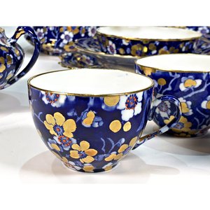 Juego de Té y Lunch de Loza Inglesa Azul con Flores Doradas - imagen 5