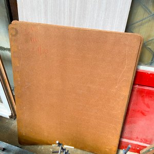 Lote de 7 Piezas: Paneles MDF Veteado Gris y Tableros Marrones - imagen 4