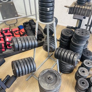 Discos de Pesas de Hierro y Plástico con Soporte - imagen 2
