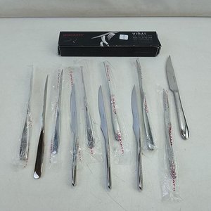 Lote anterior: Set de 11 Cuchillos de Mesa Bugatti Vidal Acero Inoxidable Diseño Moderno