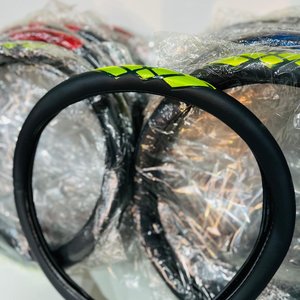 Lote de 20 Cubre Volantes Universales para Auto - imagen 3
