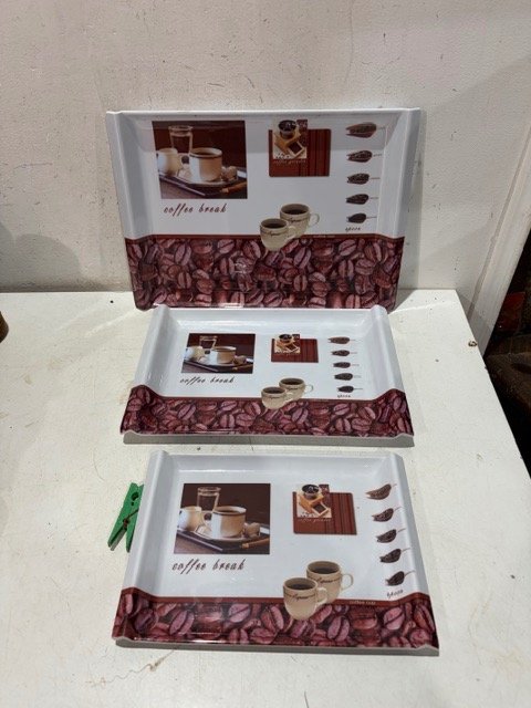 Set de 3 Bandejas de Melamina con Diseño "Coffee Break"