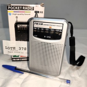 Radio Portátil AM/FM Nueva en Caja - imagen 2