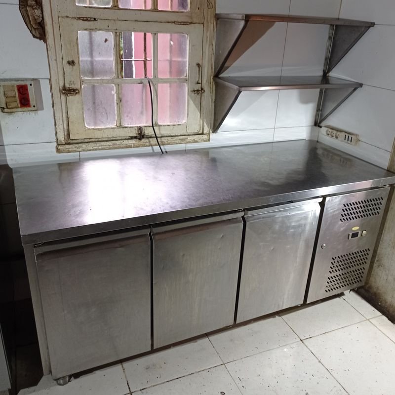 Lote anterior: Heladera en acero inoxidable Kuma con características destacadas