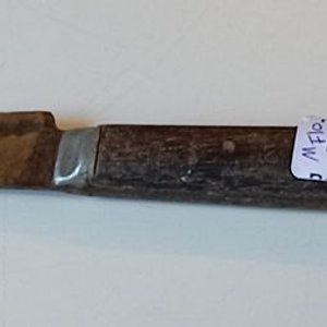 Cuchillo Criollo Antiguo con Cabo de Madera y Hoja Desgastada - imagen 2