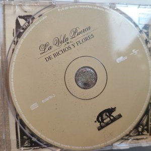 CD "De Bichos y Flores" de La Vela Puerca - imagen 4