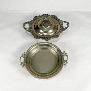 Dos Centros Metálicos Decorativos, Uno con Tapa - imagen 2