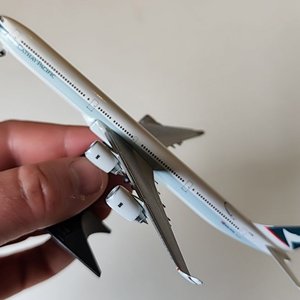 Maqueta Avión Airbus A340-600 Cathay Pacific Escala 1/500 con Base - imagen 2