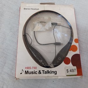 Cinco piezas: auriculares + reproductor de mp3 + jarra en buen estado general. - imagen 5