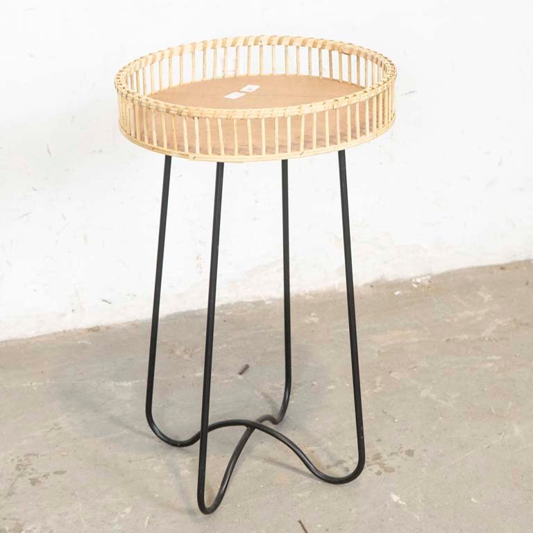 Mesita Circular con Patas Metálicas y Tapa de Fibras