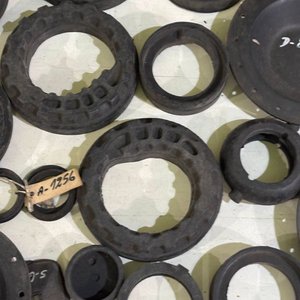 Lote de Gomas y Repuestos de Caucho Variados - imagen 5