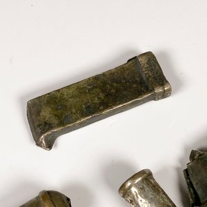Seis Piezas de Platería Criolla: Cabos y Pasadores con Averías - imagen 5