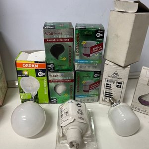 Lote de 21 Lámparas Varias Sylvania, Osram y Más - imagen 3