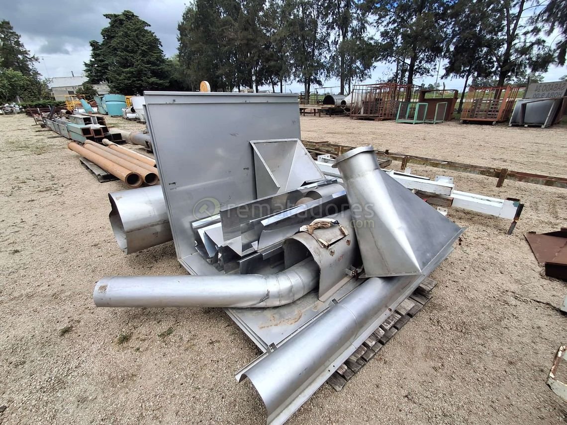 Lote de Conductos y Piezas Metálicas para Ventilación o Industria