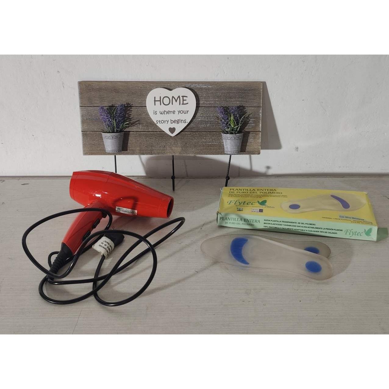 Secador de Pelo Rojo, Plantillas de Silicona Talle 37/38 y Perchero Decorativo